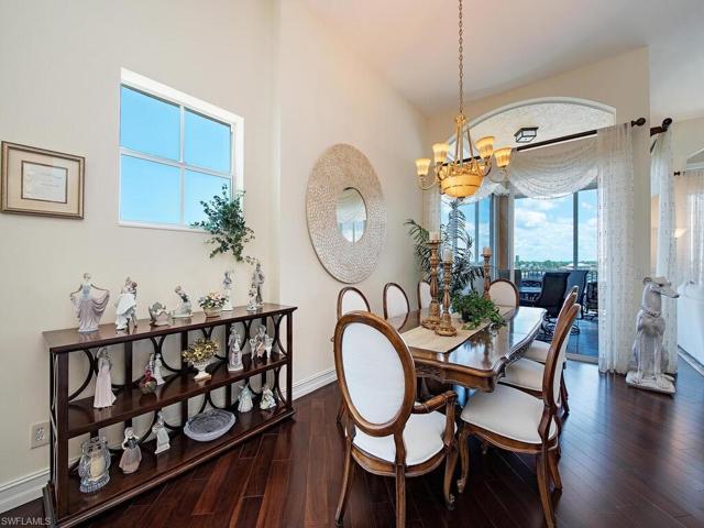 9566  Gulf Shore  DR, NAPLES, FL 34108