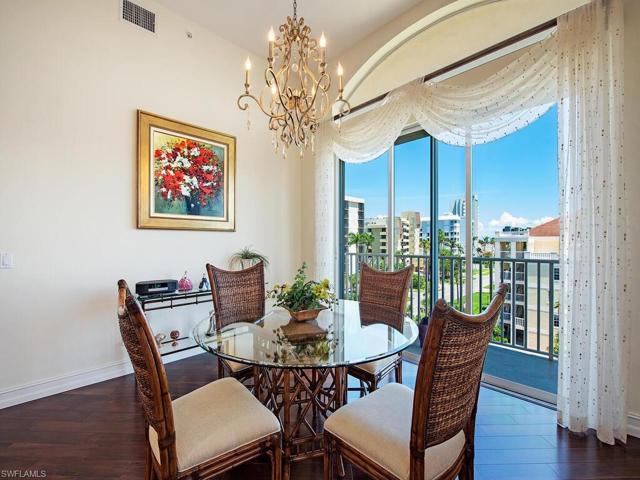 9566  Gulf Shore  DR, NAPLES, FL 34108
