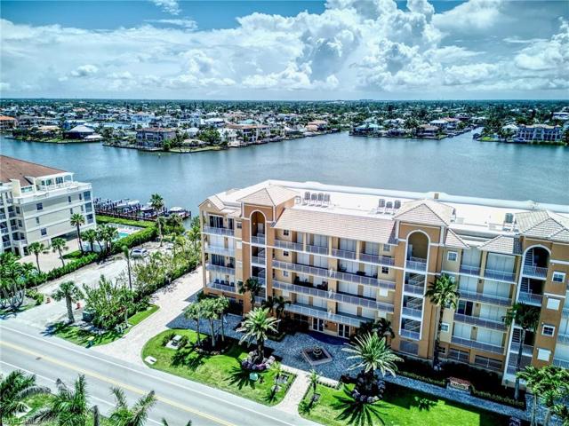 9566  Gulf Shore  DR, NAPLES, FL 34108