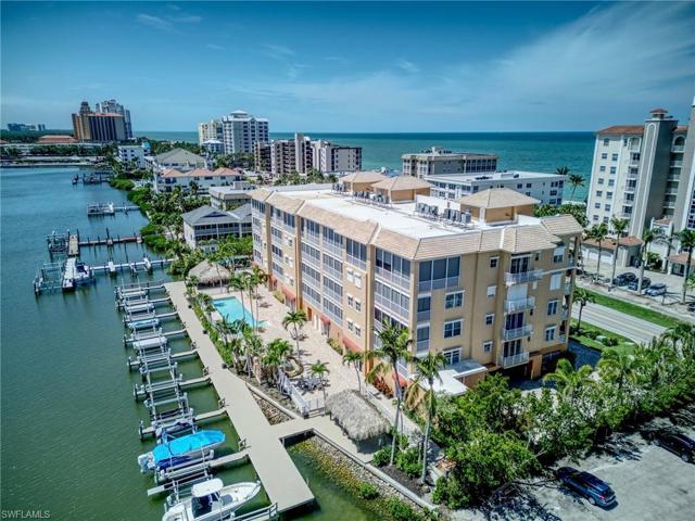 9566  Gulf Shore  DR, NAPLES, FL 34108
