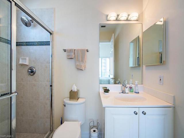 9566  Gulf Shore  DR, NAPLES, FL 34108