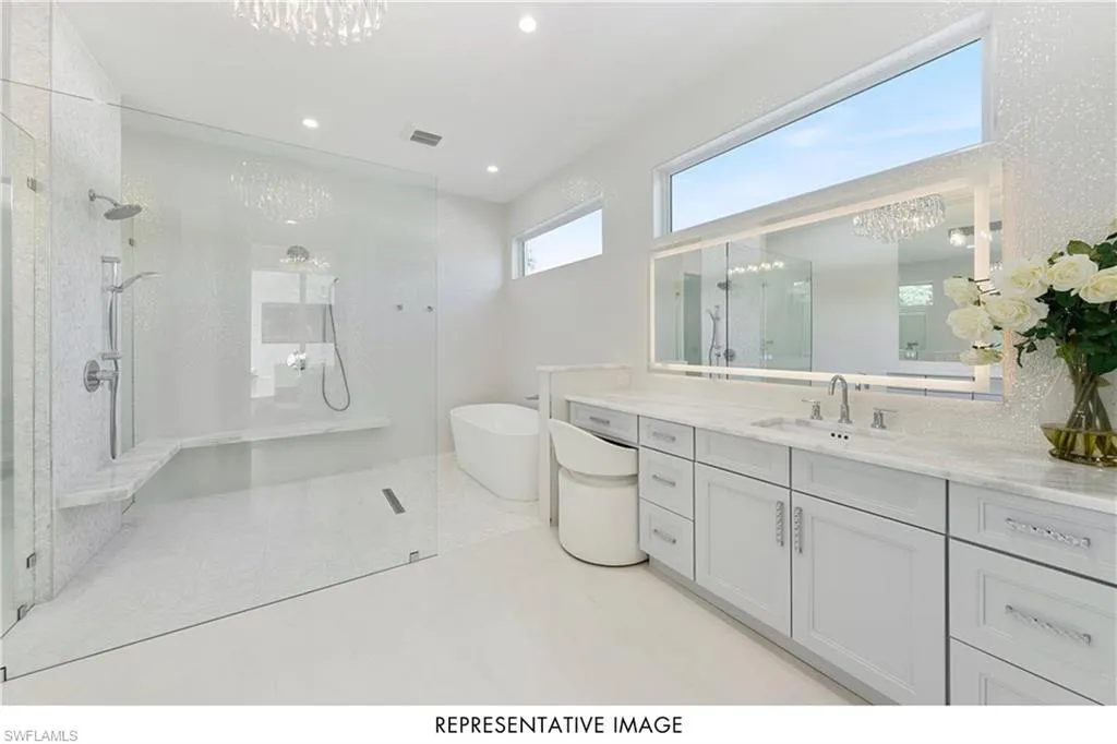 1105 Hollygate LN, Naples, FL 34103,224088611