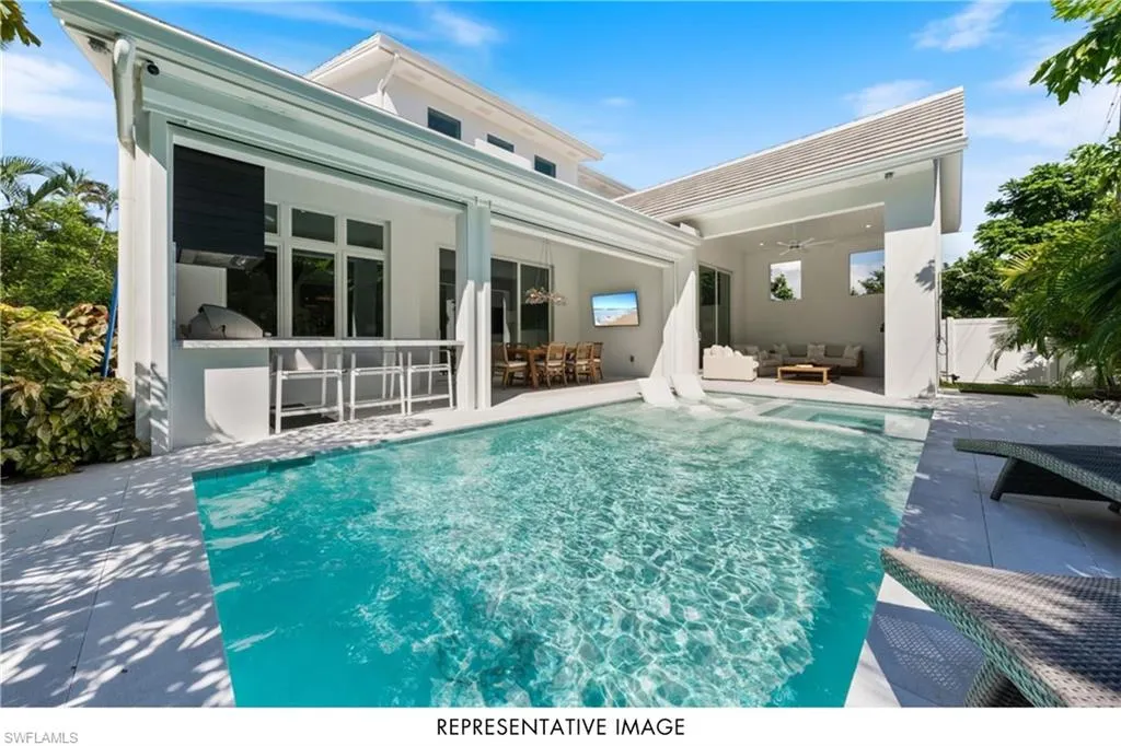 1105 Hollygate LN, Naples, FL 34103,224088611