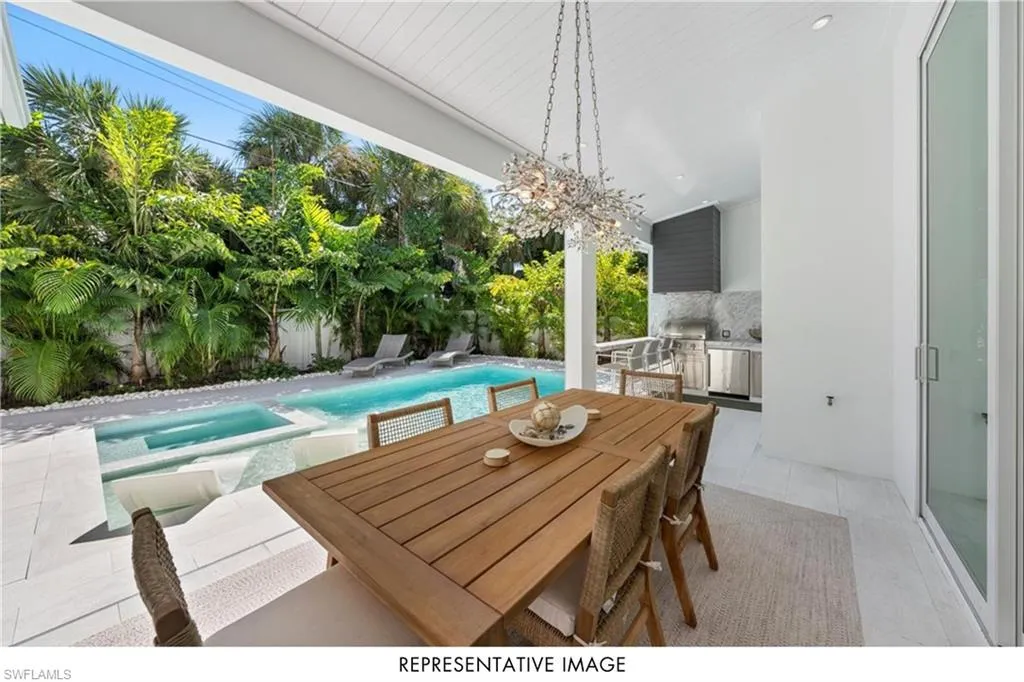 1105 Hollygate LN, Naples, FL 34103,224088611
