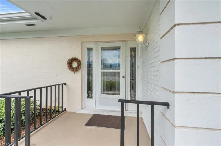 1330 Broadwater Dr, Fort Myers Fl 33919