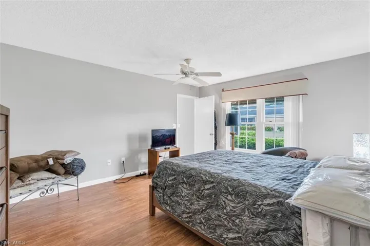 1330 Broadwater Dr, Fort Myers Fl 33919