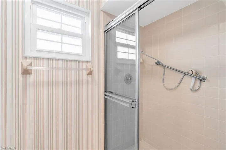 1330 Broadwater Dr, Fort Myers Fl 33919