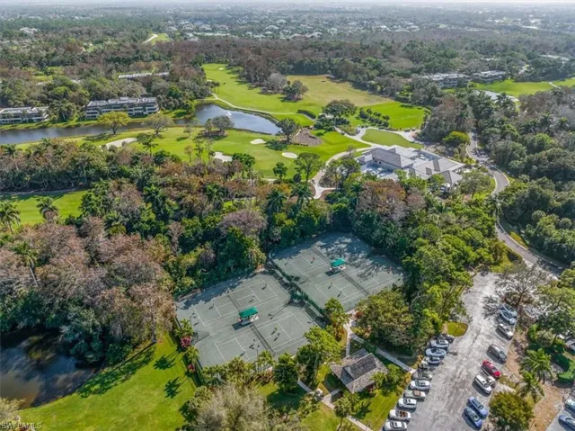 Wilderness Country Club Racquet sports