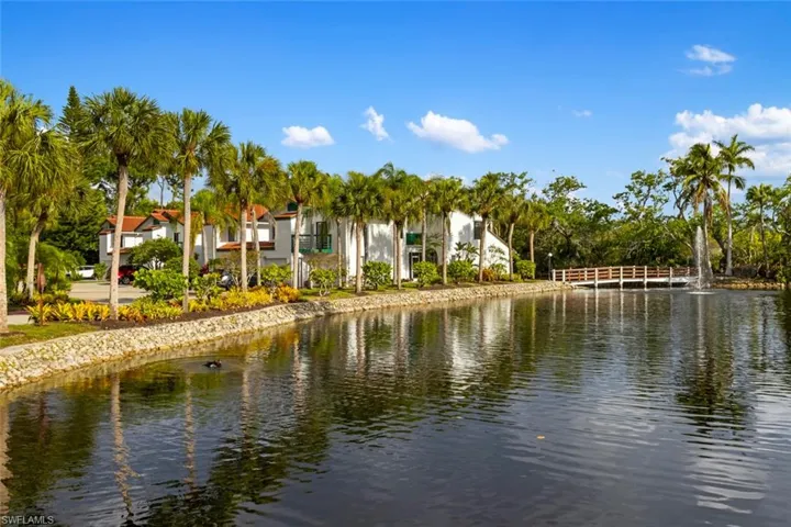2294 Anchorage Ln B, Naples, Florida 34104