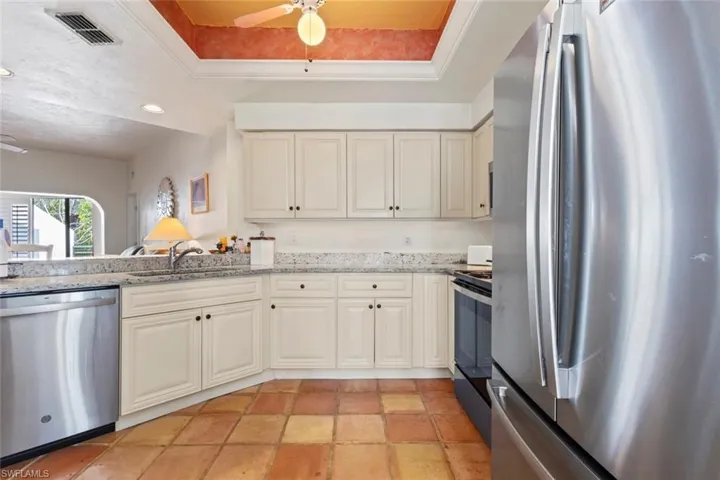 2294 Anchorage Ln B, Naples, Florida 34104