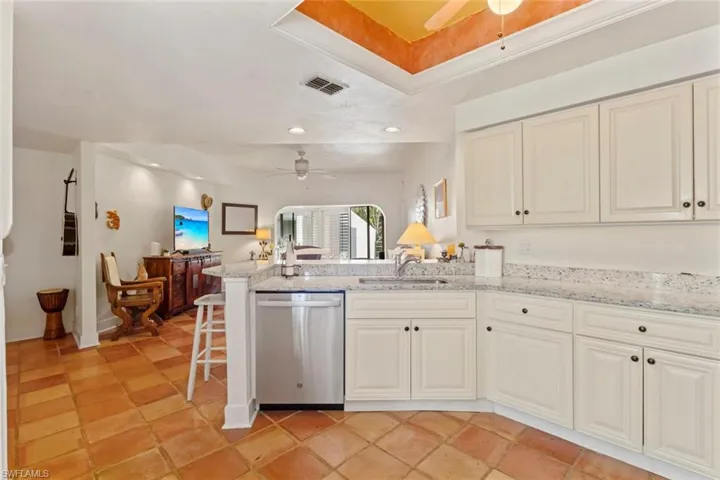 2294 Anchorage Ln B, Naples, Florida 34104