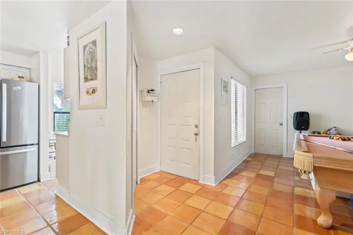 2294 Anchorage Ln B, Naples, Florida 34104