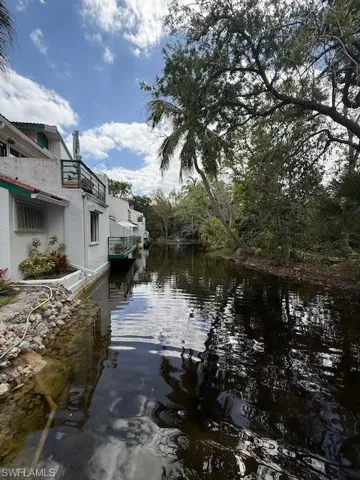 2294 Anchorage Ln B, Naples, Florida 34104