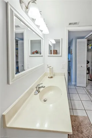 2395 Naples Trace Cir 4, Naples, Florida 34109