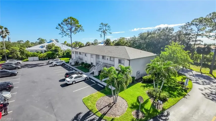 2395 Naples Trace Cir 4, Naples, Florida 34109
