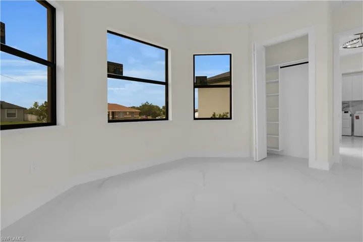 537  Paloma  AVE, Lehigh Acres, FL 33974