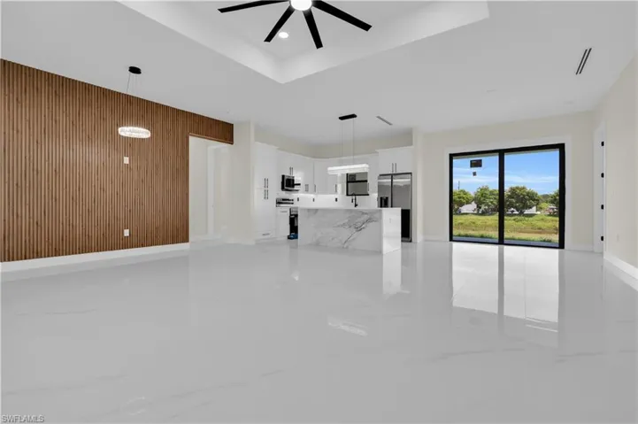 537 Paloma Ave, Lehigh Acres, Florida 33974