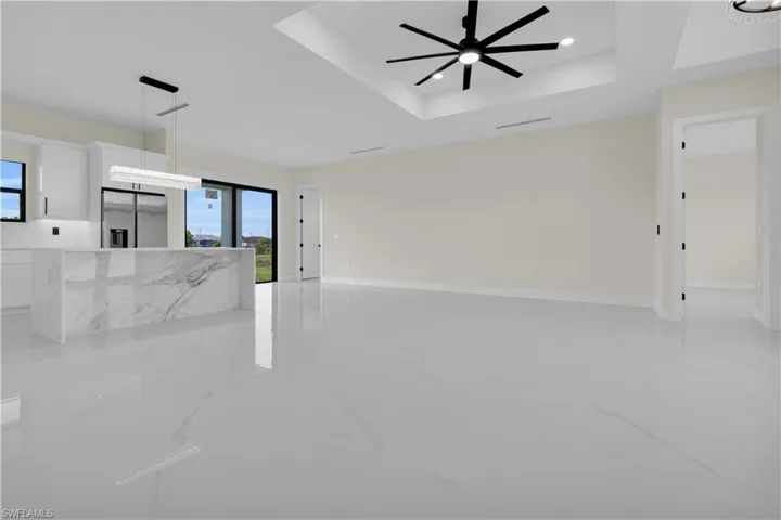 537 Paloma Ave, Lehigh Acres, Florida 33974