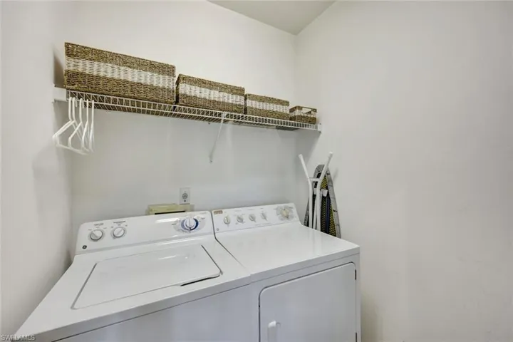 8217 Parkstone Pl # 308, Naples Fl 34120