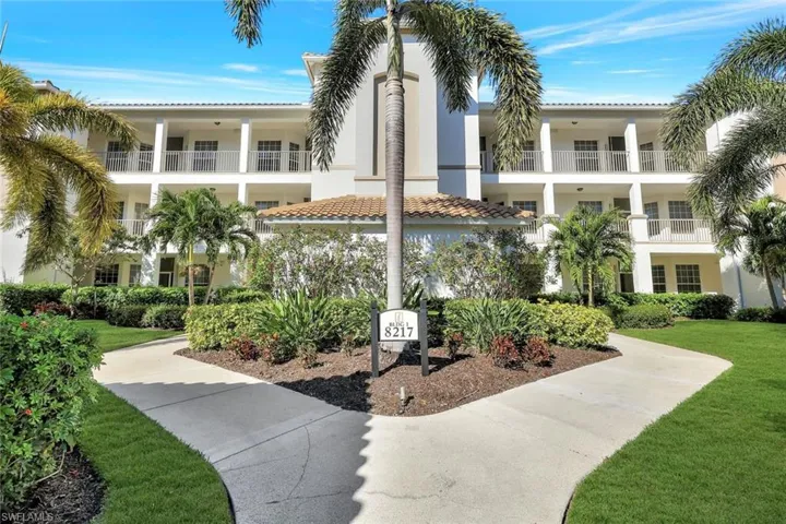 8217 Parkstone Pl # 308, Naples Fl 34120