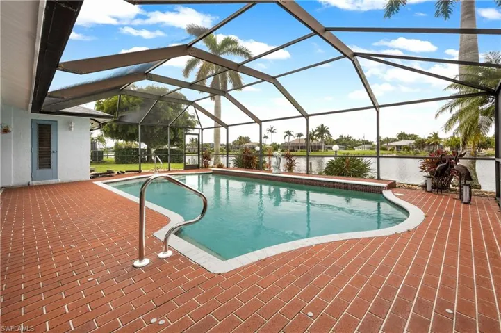 1636 SE 6th  AVE, Cape Coral, FL 33990