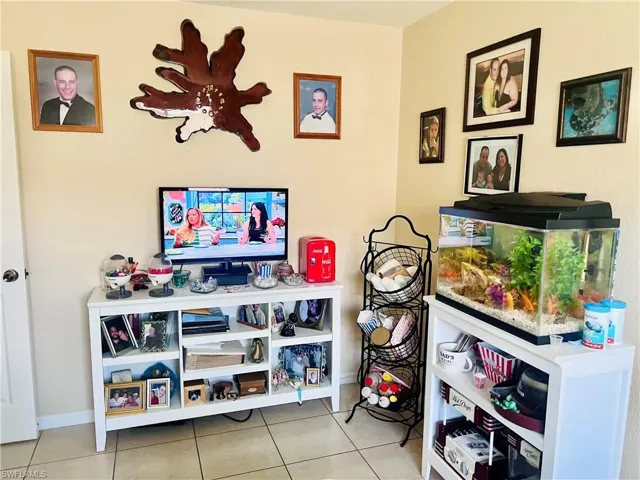 532/534 Se 6th Pl, Cape Coral Fl 33990