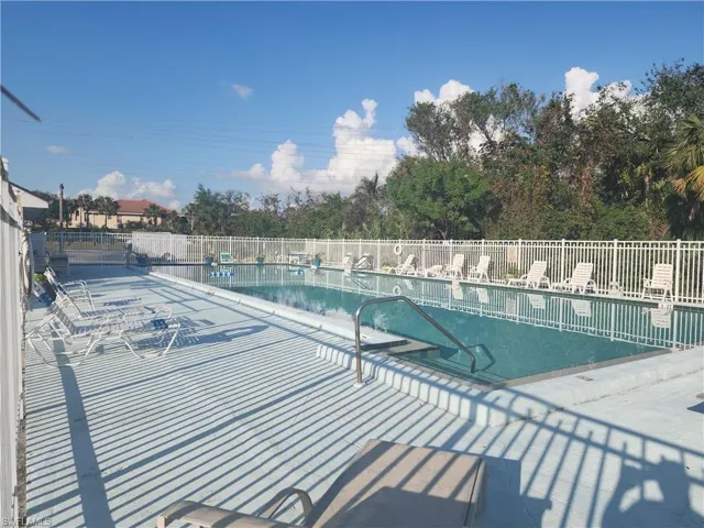 5858  Harbour Club  RD, Fort Myers, FL 33919
