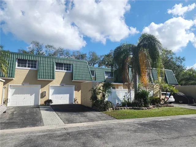 5858  Harbour Club  RD, Fort Myers, FL 33919