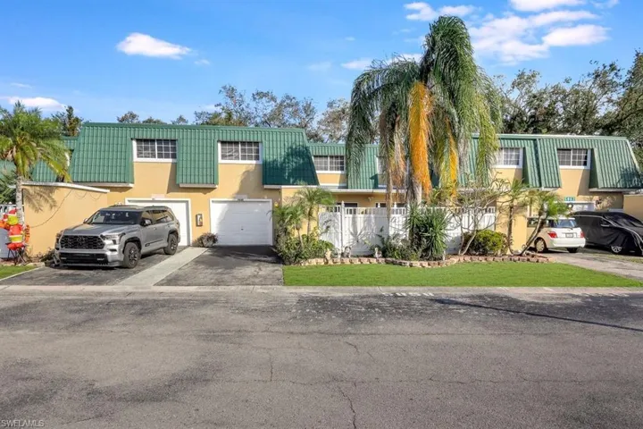 5858  Harbour Club  RD, Fort Myers, FL 33919