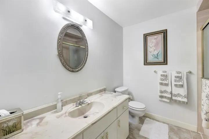 Bathroom second floor