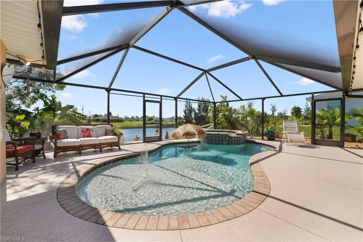 908 Vogiantzis Pkwy, Cape Coral, Florida 33909