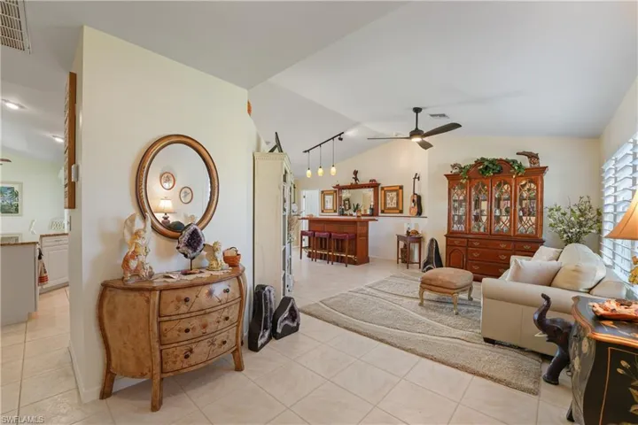 908 Vogiantzis Pkwy, Cape Coral, Florida 33909