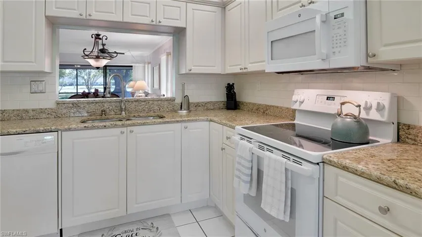 1802  Kings Lake  BLVD, Naples, FL 34112