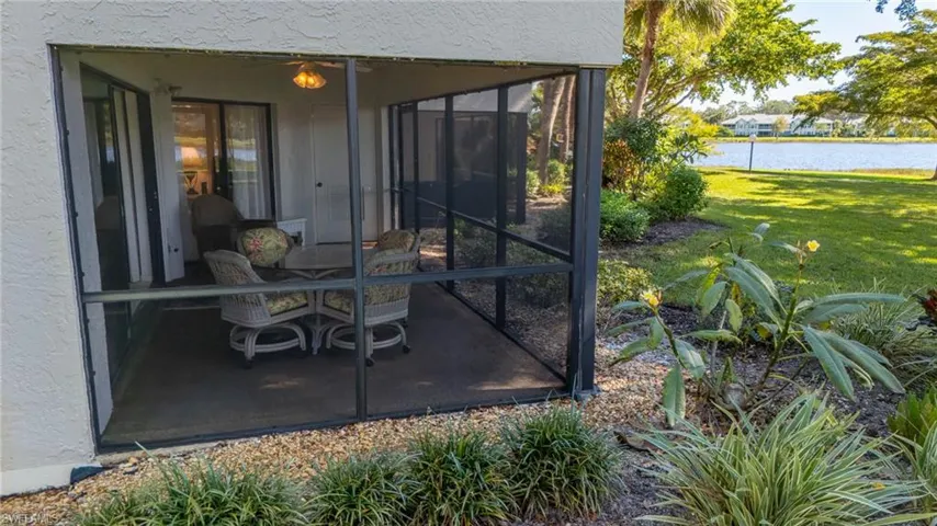 1802  Kings Lake  BLVD, Naples, FL 34112