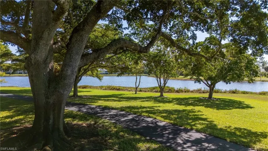 1802  Kings Lake  BLVD, Naples, FL 34112