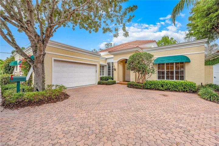 3736  Rachel  LN, Naples, FL 34103