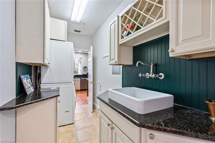 3736  Rachel  LN, Naples, FL 34103