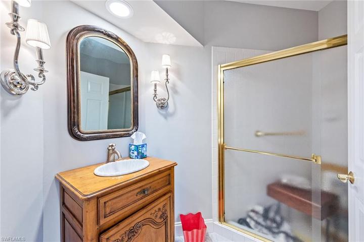 3736  Rachel  LN, Naples, FL 34103