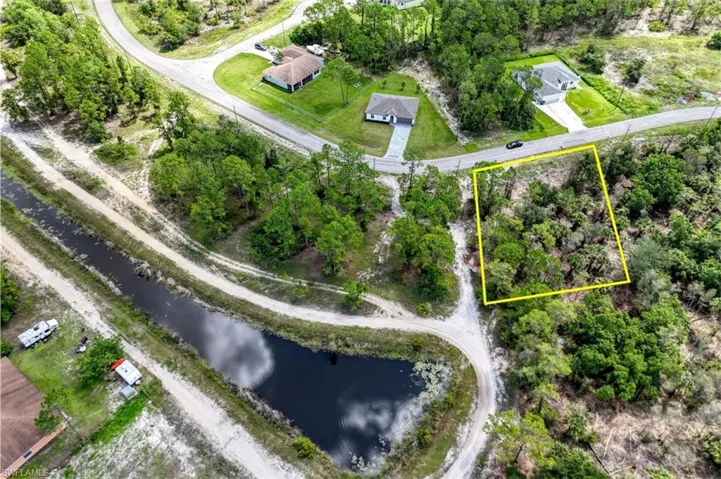 443 Burrstone Dr, Lehigh Acres, Florida 33974
