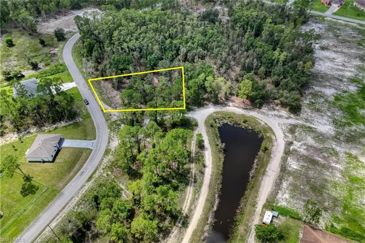 443 Burrstone Dr, Lehigh Acres, Florida 33974