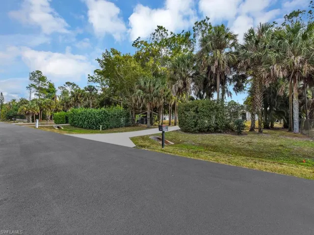 Entrance to driveway