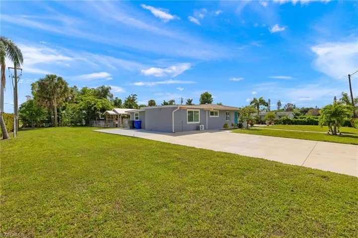 4320 Deleon St, Fort Myers Fl 33901