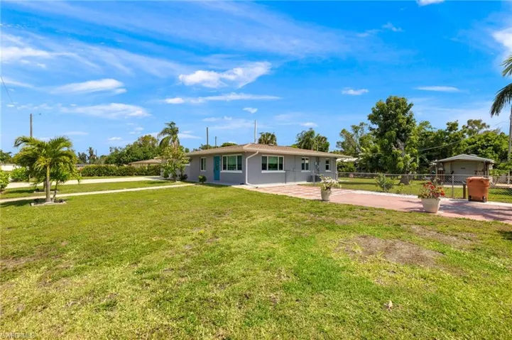 4320 Deleon St, Fort Myers Fl 33901