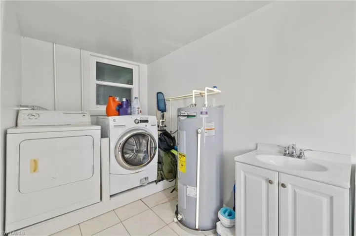 4320 Deleon St, Fort Myers Fl 33901