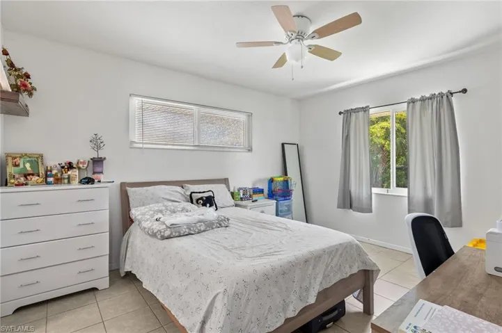 4320 Deleon St, Fort Myers Fl 33901