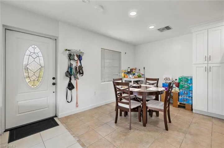 4320 Deleon St, Fort Myers Fl 33901