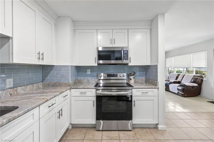 4320 Deleon St, Fort Myers Fl 33901
