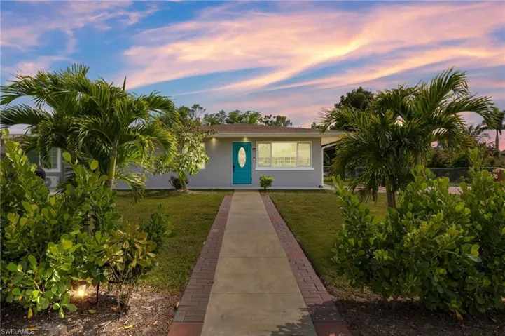 4320 Deleon St, Fort Myers Fl 33901