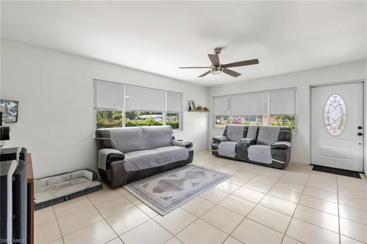 4320 Deleon St, Fort Myers Fl 33901