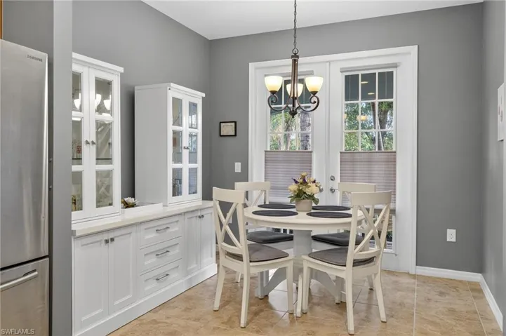 Eat In Kitchen
